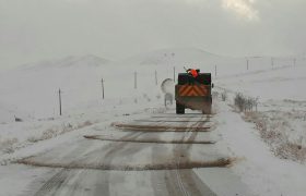 برف راه ارتباطی ۱۷٠ روستا در الیگودرز را بست